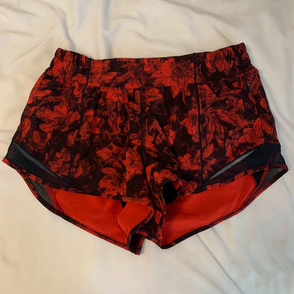 Lululemon athletica hotty hot shorts